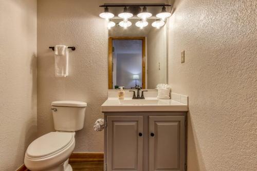 Pinecrest Townhomes-Full Building-14bed17bath in Pigeon Forge, USA