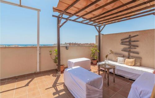 Beautiful Apartment In Roquetas De Mar With 2 Bedrooms