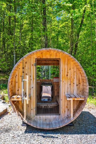 Nordic Lodge Tremblant -5 Bdrs,hot Tub,pool Table in 拉康塞普雄(QC)