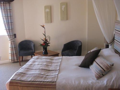 The Riviera Hotel & Holiday Apartments Alum Chine - image 12