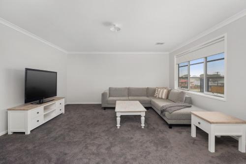 Coastal Grand On McKenzie - image 3