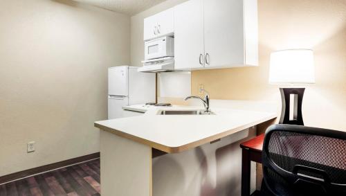 Home 1 Suites Extended Stay image 11
