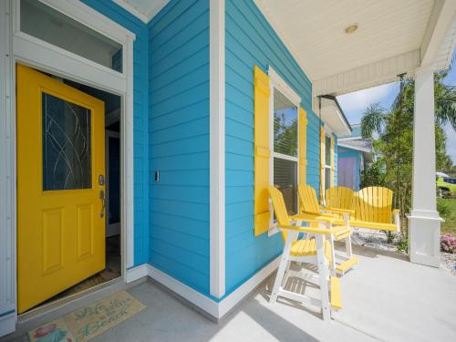 Sunsational in Crescent Beach, USA