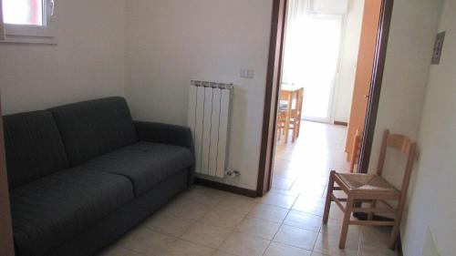Studio Apartment with Sea View image 10