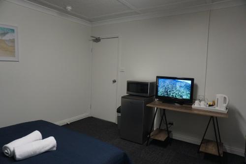 Warners Bay Hotel – Warners Bay, VA