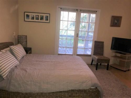 Three-Bedroom House image 7