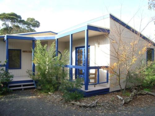 Three-Bedroom House image 10