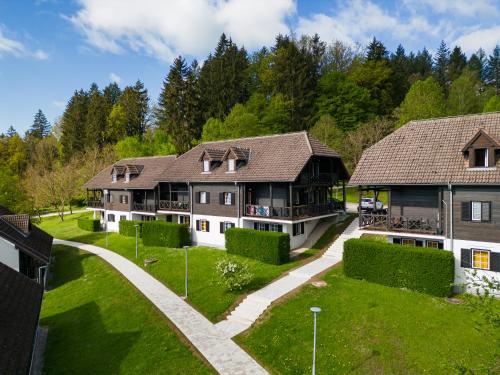 Фасада на хотела, MIZU APARTMA VAS LIPA OLIMJE in Подчертек