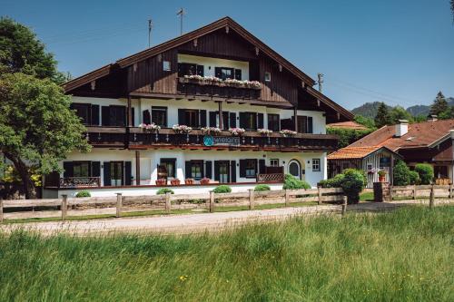 Wiefarn Apartments - Ferienwohnungen in Bad Wiessee am Tegernsee