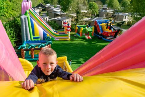 Camping Country Park Crecy La Chapelle - Site Officiel - Next to Disneyland Paris in Crecy-la-Chapelle