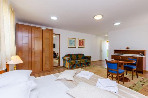 Apartments & Rooms V&M - main image