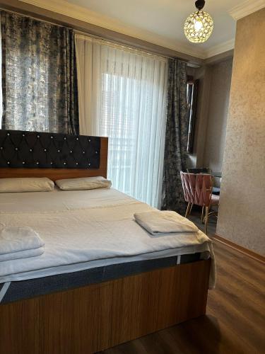 Eyüp Kral Small Suit (Eyup Kral Small Suit) in Eyup