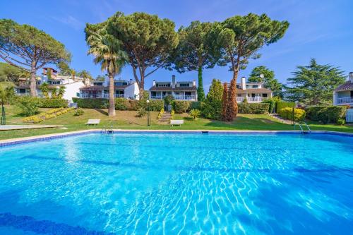  HomeHolidaysRentals Glamour in Cabrils