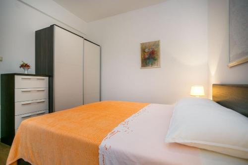 Apartment with Terrace image 2