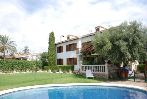 Great home with AC, pool and BBQ