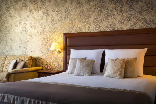 Special Offer - Superior Double Room with Sea View and free Parking, Minibar, Wellness included