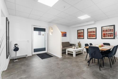 Ferien & Business Apartments Hotel Adler - image 5