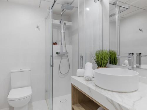 Apartment image 10