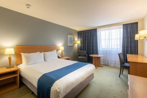Holiday Inn London Sutton an IHG Hotel - image 13