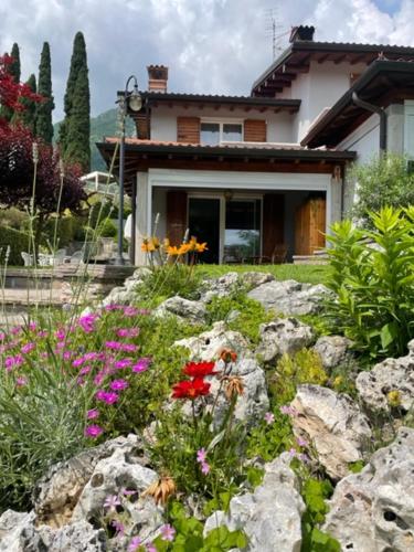  La casa in collina in 37013 Caprino Veronese