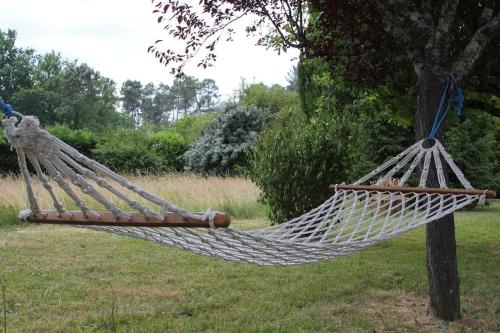 Ferme en pierre, site isolé avec piscine