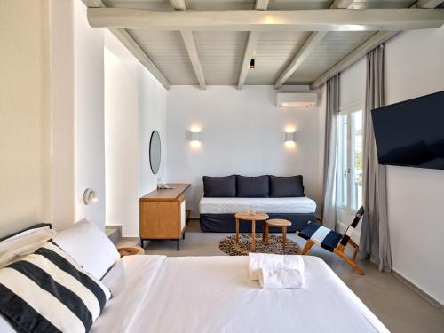 Superior Suite with Sea View image 3