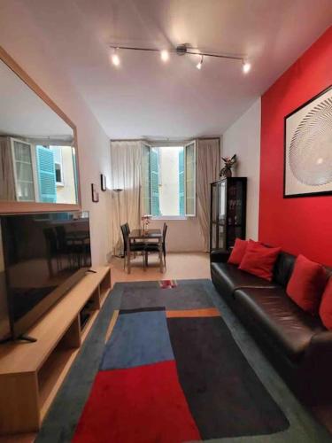 Vieux Nice Vibrant Central Apt - Location saisonnière - Nice