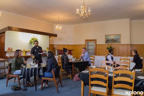 設施, 維多利亞酒店 (Victoria Hotel) in 布雷達斯多普