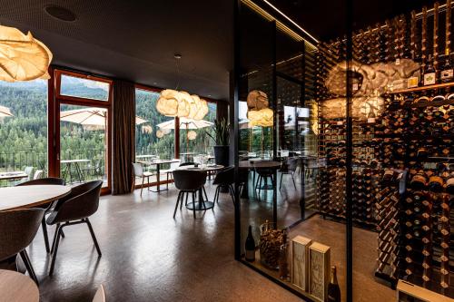 Hotel Arnica Scuol - Adults Only - main image