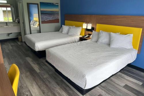 Days Inn & Suites by Wyndham Jennings in Jennings, USA