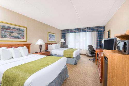 Ramada by Wyndham Cumberland Downtown in Cumberland, USA