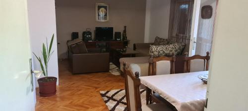 B&B Kumanovo - Apartment TiBi - Bed and Breakfast Kumanovo