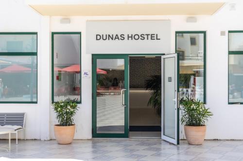 dunas hostel & guesthouse