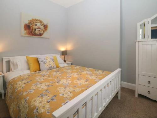 Sunshine Cottage Tideswell, Games room included.