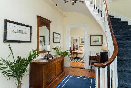 The Inn at Cape Cod - 로비