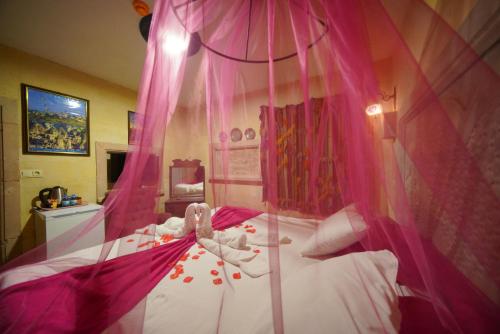 Lucky Luke Pansiyon Room Type - Double Room