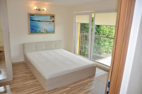 Justinos Vila - main image