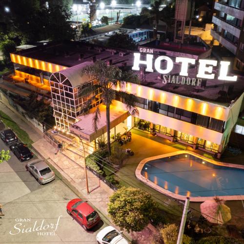 Hotellet från utsidan, Hotel Sialdorf in Villa Carlos Paz