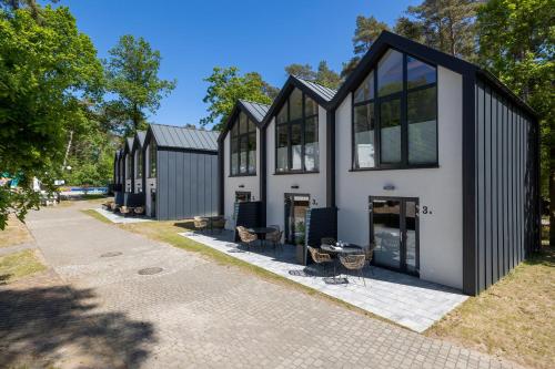 2 bedrooms, 4 beds