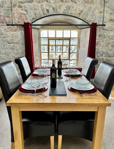 Royal William Yard Apartments - Large and Luxurious with Free Parking 3