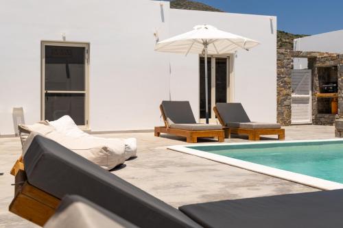 Cycladic Breeze Villas