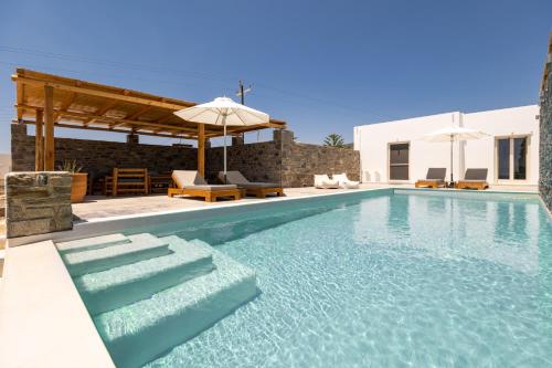 Cycladic Breeze Villas