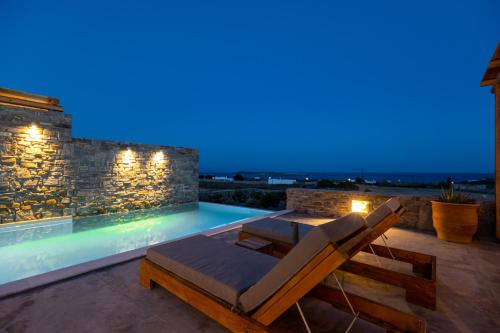 Cycladic Breeze Villas