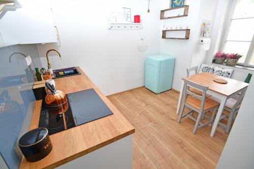 Lovely little cosy Apt in Prague - image 2