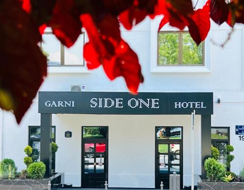 Side One Design Hotel Garni - image 13