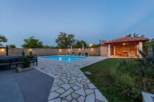 Peldbaseins, Villa Basil ZadarVillas in Donji Lepuri