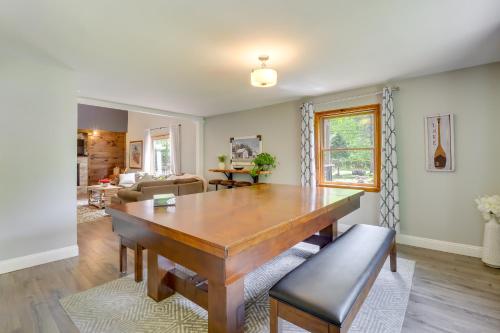 Pocono Lake House with Private Hot Tub and Fire Pit! in Pocono Lake, USA