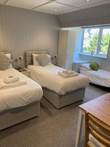 Exterior view of Petherton Cottage Studios