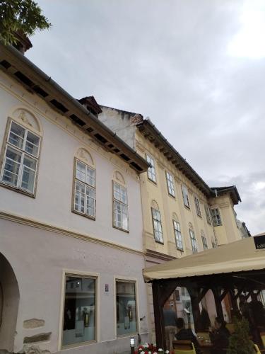 Joben Residence - image 3