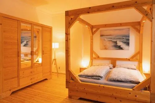 Up'n Swutsch I 82m2 Altbauliebe mit Himmelbett in Bremerhaven, Deutschland